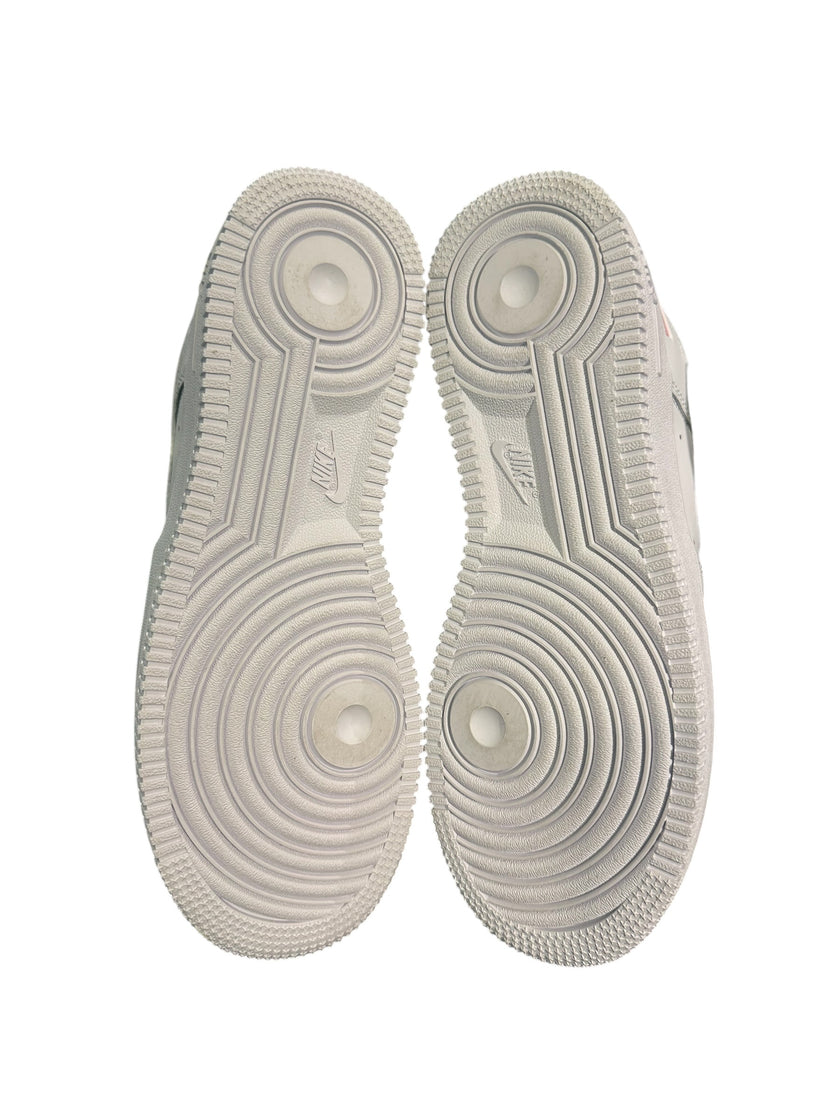 Nike Air Force 1 Low Supreme White